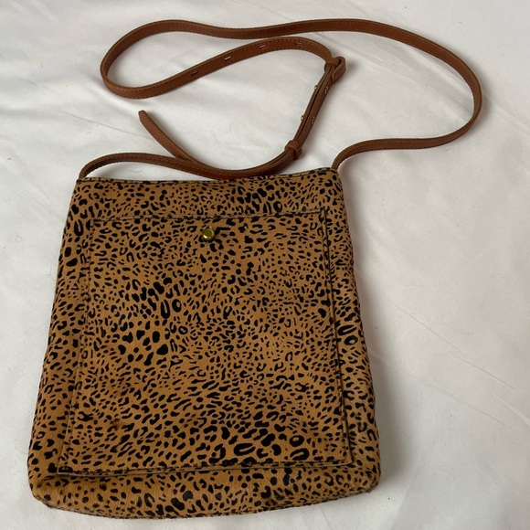 Madewell The Slim Brooklyn Crossbody Bag in Mini Leopard Calf Hair - Picture 3 of 10